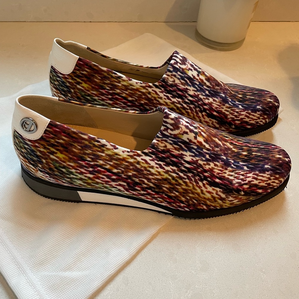 Extremely comfortable slip on wedge shoe made by Italian shoemaker Bramante.